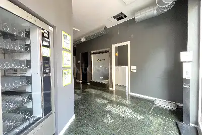 Negozio in vendita, Via Luigi Rava, Roma