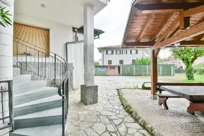 Casa Indipendente in vendita, Via Monte Rosa, Brenna