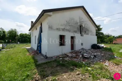 Casa Indipendente in vendita, Via Tarvisio, Zoppola