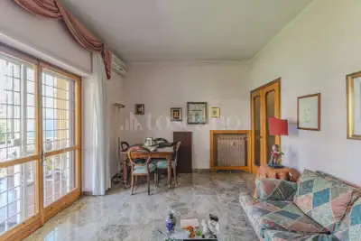 Casa in vendita, Viale Isacco Newton, Roma