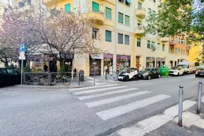Negozio in vendita, Viale delle Provincie, Roma
