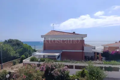 Villino a Schiera in affitto, Via dei Lillà, Anzio