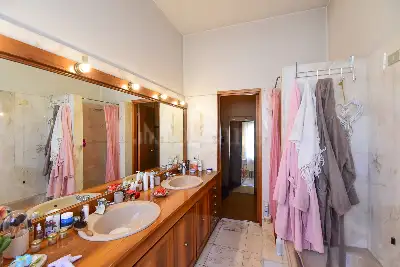 Casa Indipendente in vendita, Via Dante Alighieri, Rovello Porro