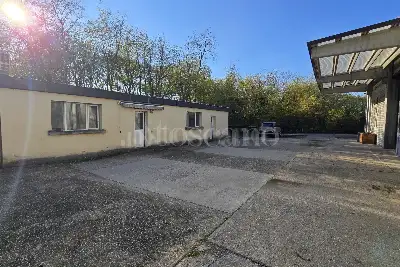 Capannone in vendita, Via delle Regone, San Colombano al Lambro