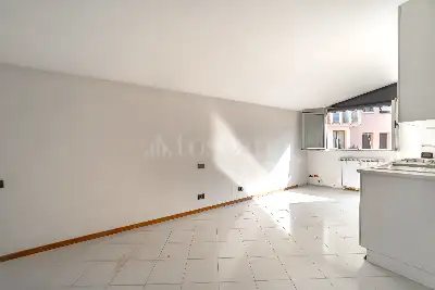 Casa in vendita, Via Luigi Giuseppe Faravelli, Milano