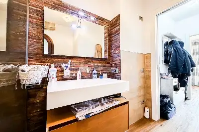 Casa in vendita, via Parigi 6 Olbia , Olbia