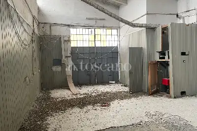 Capannone in vendita, Viale Montegrappa, Pavia