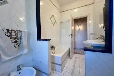 Casa in vendita, Via Nomentana, Roma