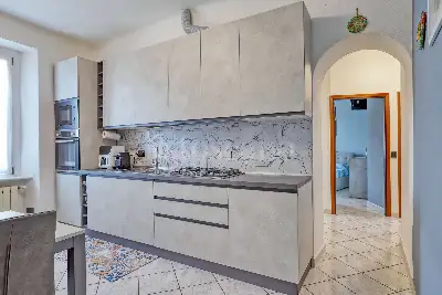 Casa in vendita, Piazza Borasio, Marchirolo