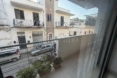 Palazzo in vendita, Via Edmondo de Amicis, Noicattaro