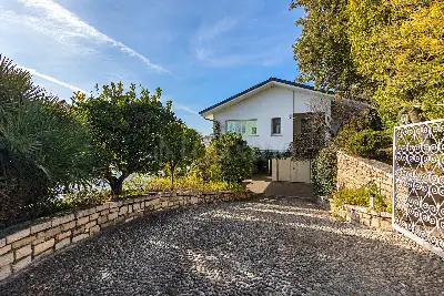 Villa in vendita, Via Torquato Tasso Manerba, Manerba del Garda