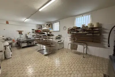 Laboratorio in vendita, Via Torricella di Sopra, Brescia