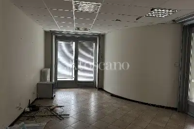 Negozio in vendita, Viale Pavia, Lodi