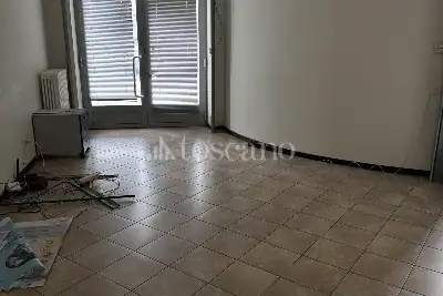 Negozio in vendita, Viale Pavia, Lodi