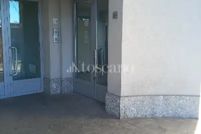 Negozio in vendita, Viale Pavia, Lodi