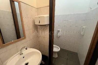 Negozio in vendita, Viale Castel San Giorgio, Fiumicino