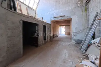 Magazzino in vendita, Via F. Turati, Luino