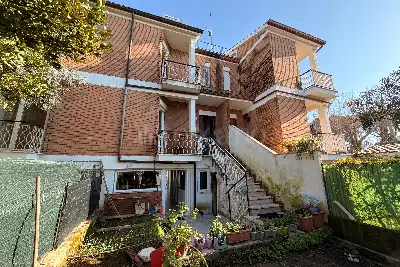 Villa Plurifamiliare in vendita, Viale Paride, Ardea