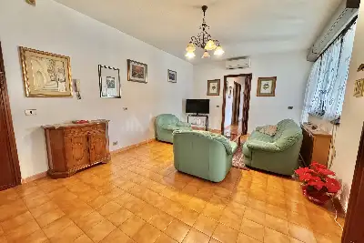 Casa in vendita, Viale dei Caduti Nella Guerra di Liberazione, Roma