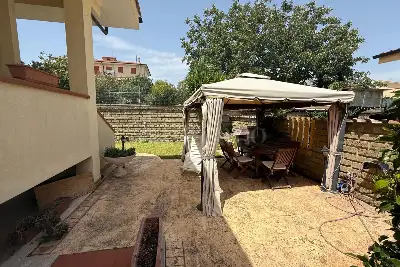 Villa Plurifamiliare in vendita, Via Ovodda, Fiumicino