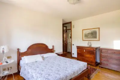 Villa for sale, Via Luigi Pirandello, Besano