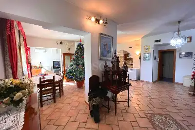 Villa in vendita, Via Alceo, Roma