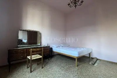 Villino a Schiera in vendita, Via Edmondo de Amicis, Prato