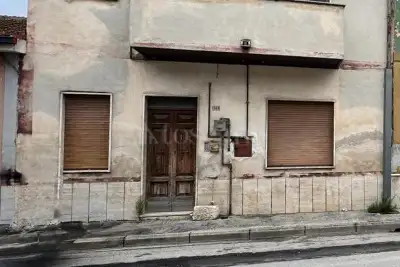 Casa Indipendente in vendita, Via San Francesco, Avezzano