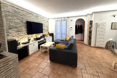 Villino a Schiera in vendita, Via Morsasco, Roma