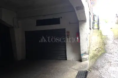 Garage in vendita, Via Emma Carelli , Roma