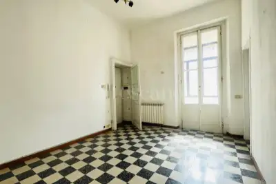 Casa in vendita, Via Carlo Farini, Milano