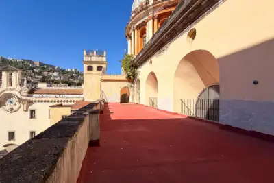 Casa in vendita, Via Toledo, Napoli