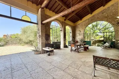 Villa in vendita, Strada San Pietro, Monzambano