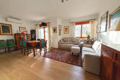 Casa in vendita, Via Euripide, Roma