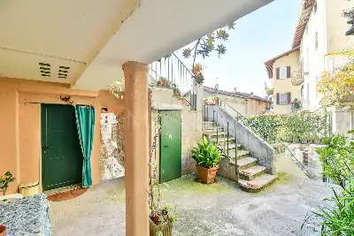 Casa Indipendente in vendita, Via Roma, Carate Urio
