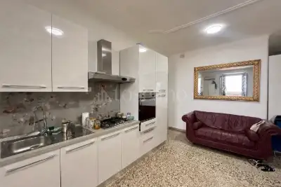 Casa in vendita, Via Carlo Mirabello, Roma