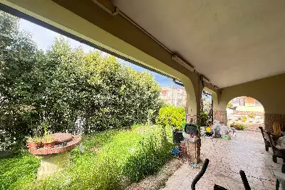 Villa in vendita, Via Capizzone, Roma