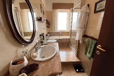 Casa in vendita, Via Gradoli, Roma