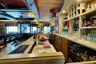 Negozio in affitto, Avellino - Via Largo De Luca, Avellino