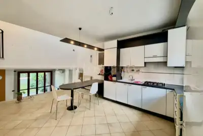 Villino a Schiera in vendita, Via T. Albinoni, Desenzano del Garda