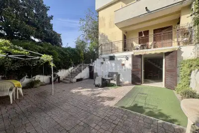 Villa Plurifamiliare in vendita, Viale Roma, Anzio