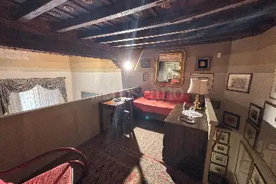 Casa in vendita, Piazza di Monte Citorio, Roma