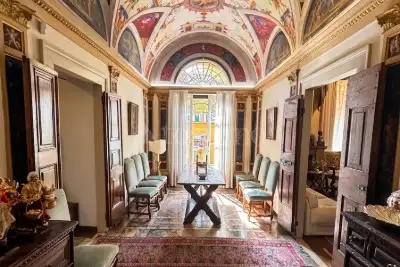 House for sale, Piazza di Monte Citorio, Roma