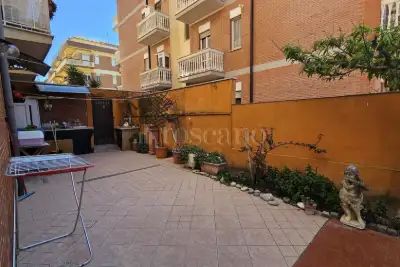 Casa in vendita, Via Germania, Pomezia