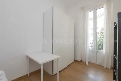 Casa in vendita, Via Ugo Bassi, Milano