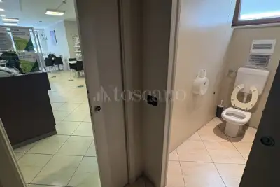 Attività Commerciale in vendita, Via IV Novembre, Borgosatollo