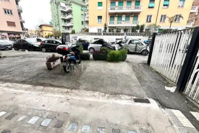 Negozio in vendita, Via Aurelia, Roma