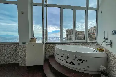 Casa in affitto, Via Posillipo, Napoli