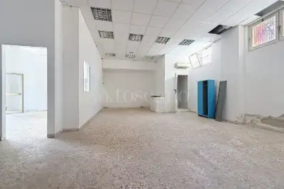 Negozio in affitto, Via Claudio Fermi, Sassari