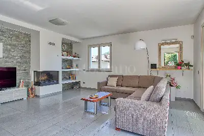 Villa in vendita, Via Pianazzo, Lavena Ponte Tresa